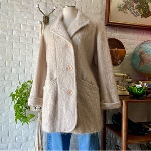 Vintage Loring Women's Ecru Fuzzy Mohair Wool Coat USA Size 8P Lined Classic